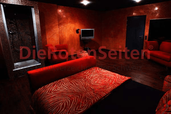 Club Rouge