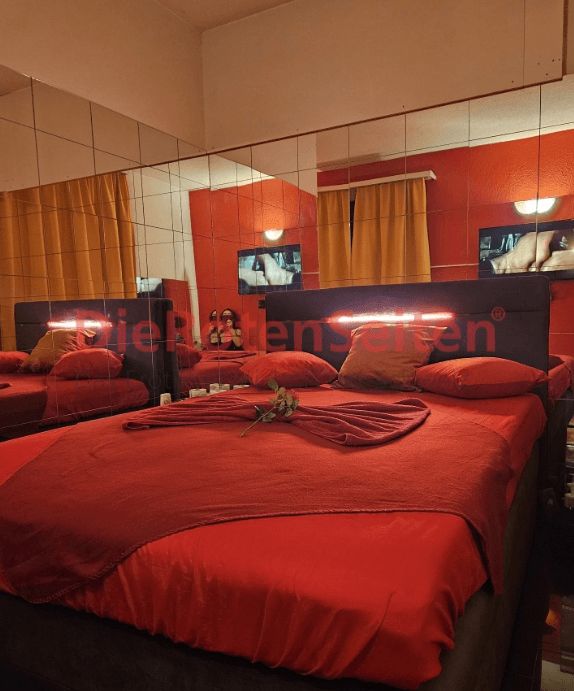 Erotikstudio Lora photo 