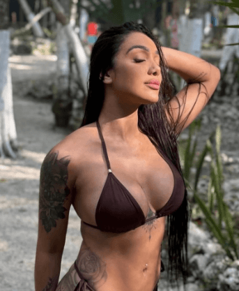 Larrisa 🥰 100% Real Picture