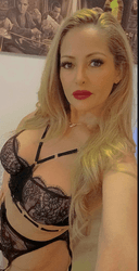 Bremgarten: Naked sensual erotic massage with hot sex! Private / Alone